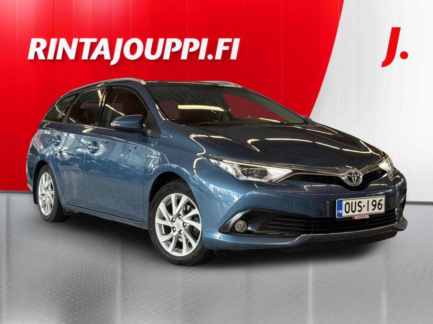 TOYOTA Auris 2015