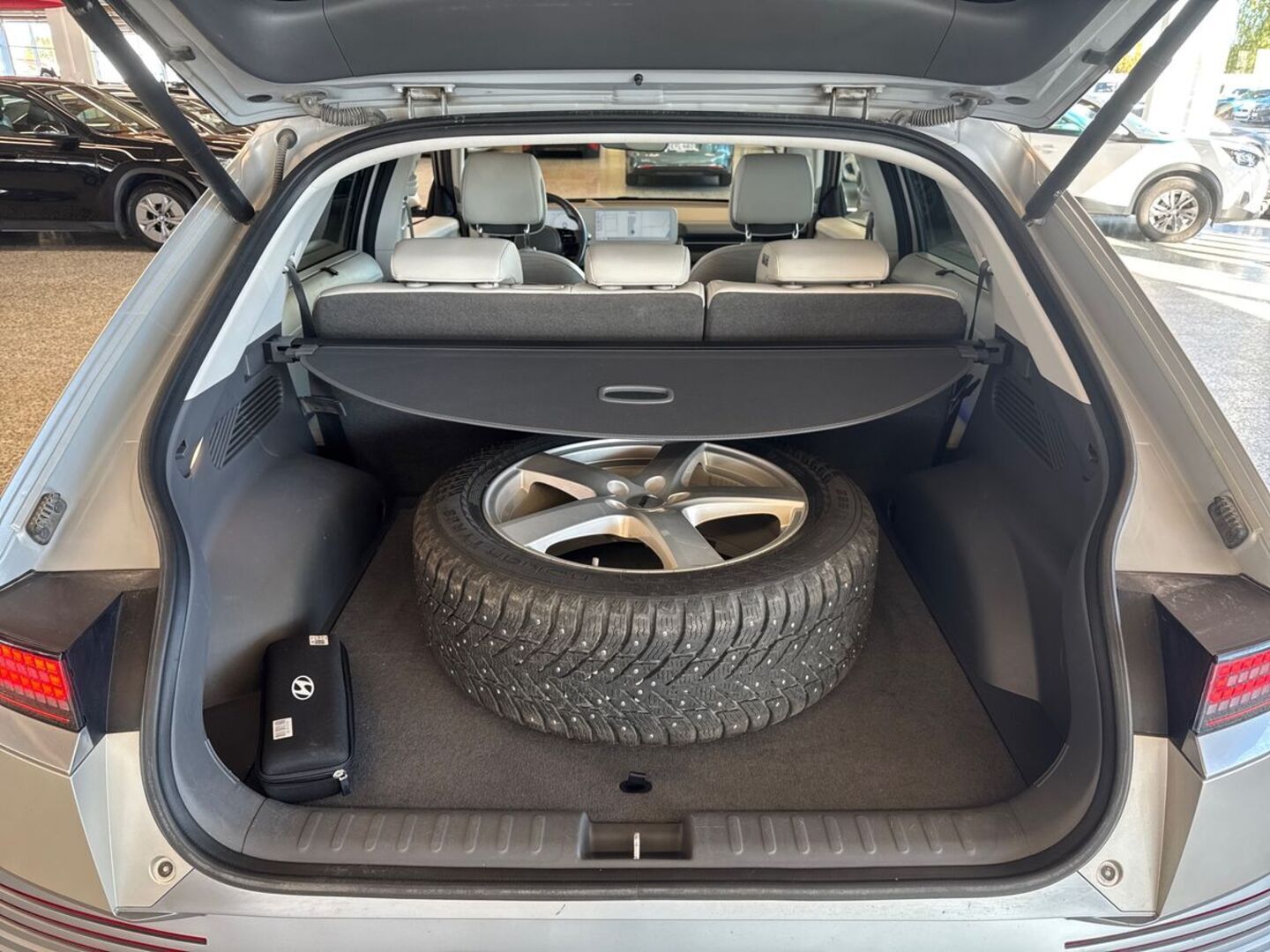 HYUNDAI IONIQ 5 11