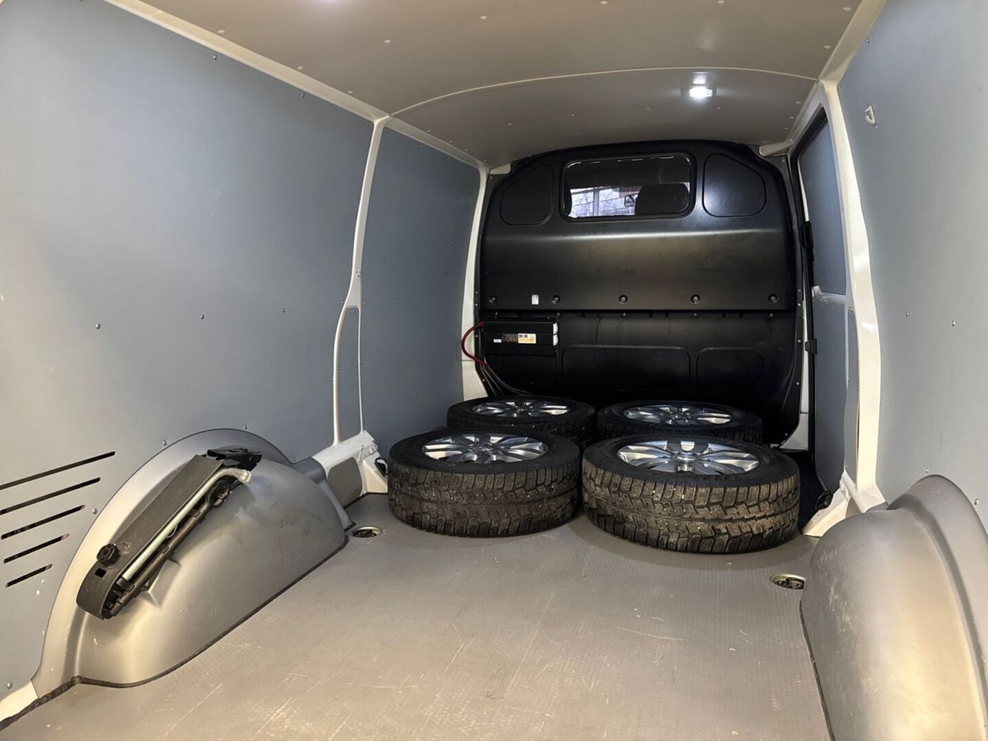 VOLKSWAGEN Transporter 2018