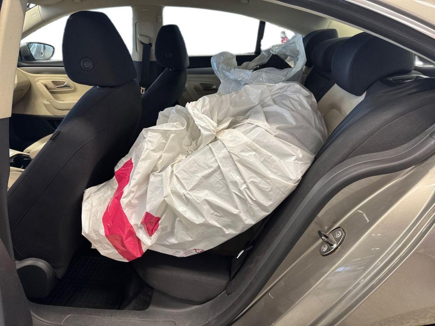 VOLKSWAGEN Passat CC 2010