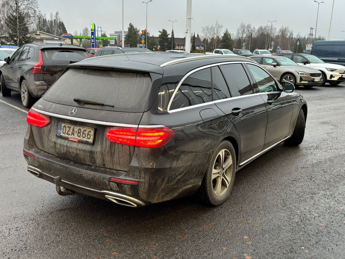 MERCEDES-BENZ E 2019