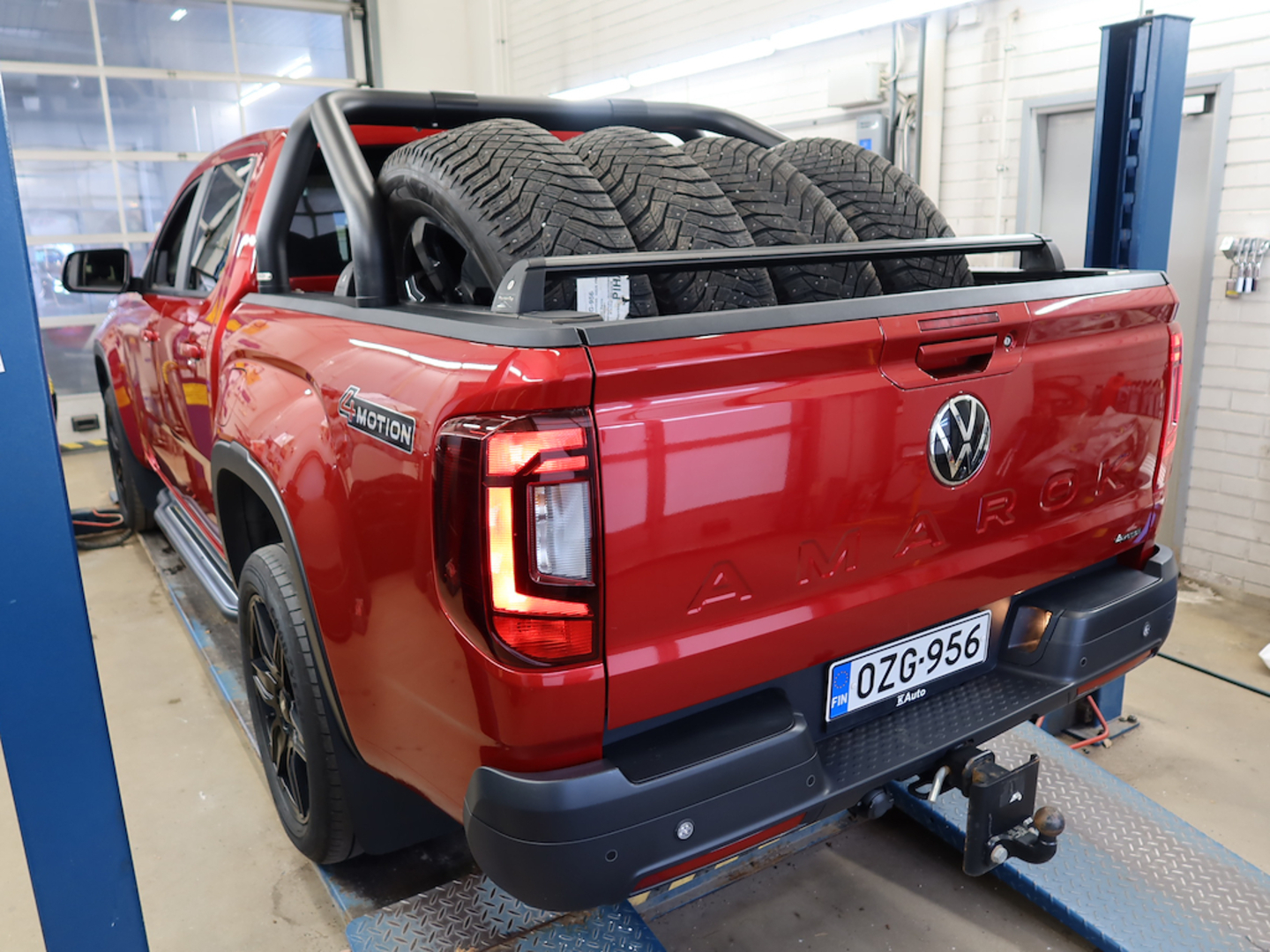 VOLKSWAGEN Amarok 2023