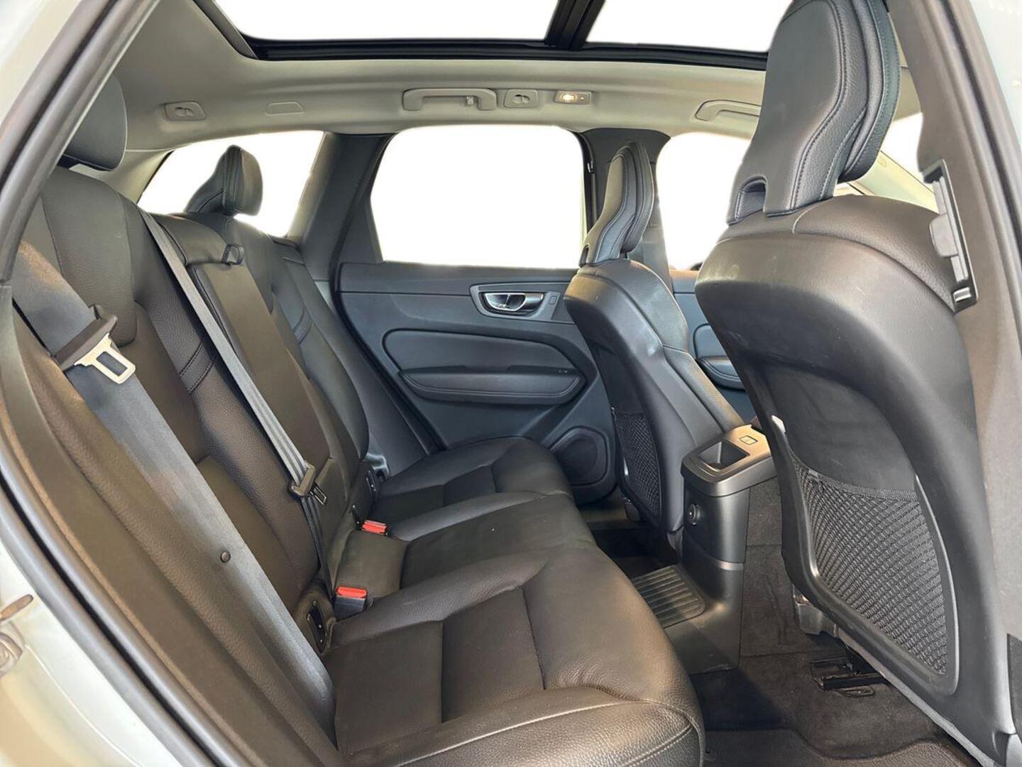 VOLVO XC60 10