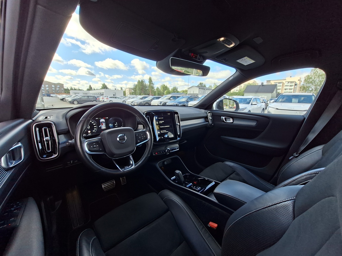 VOLVO XC40 2020