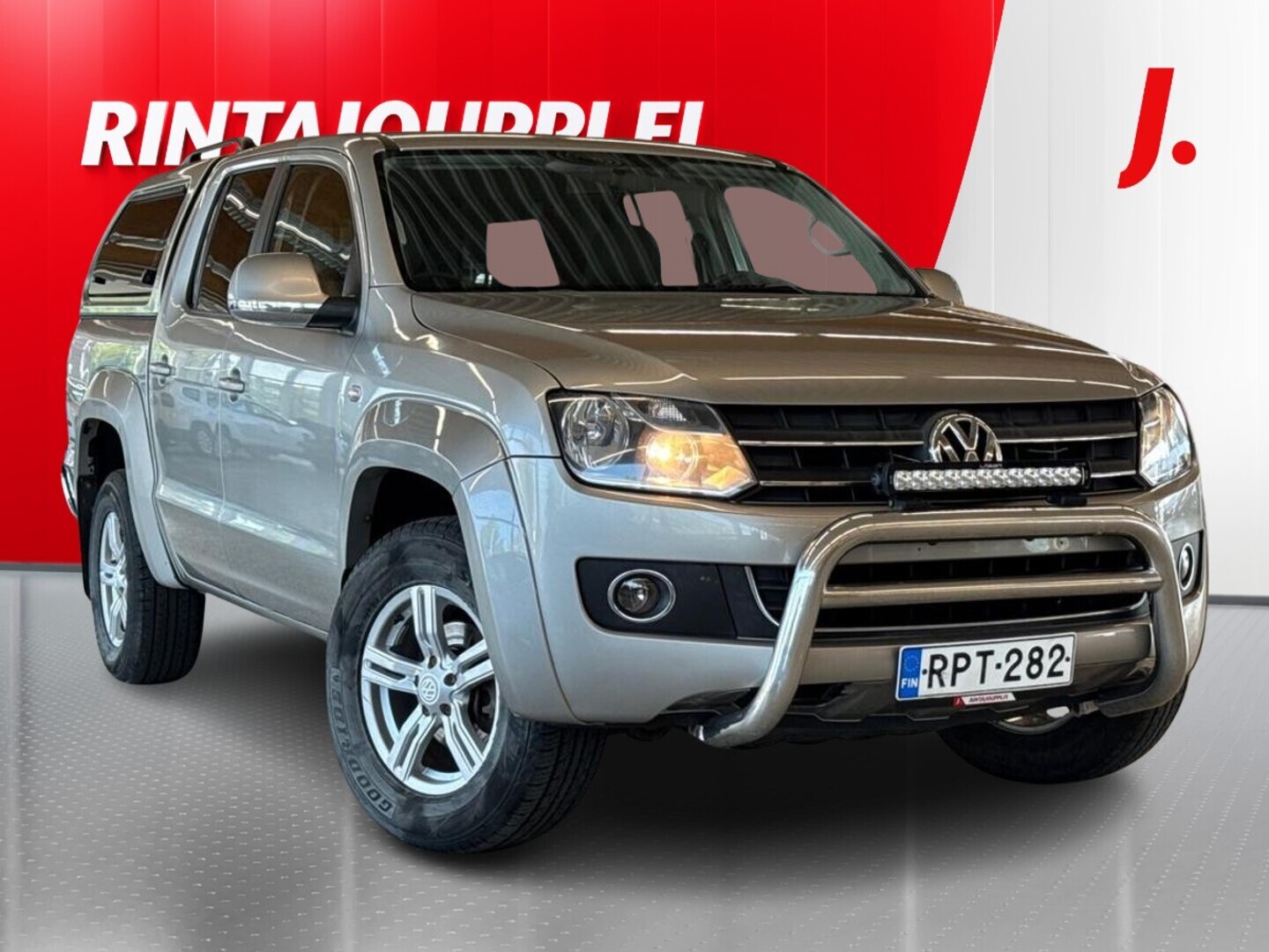 VOLKSWAGEN Amarok 2012