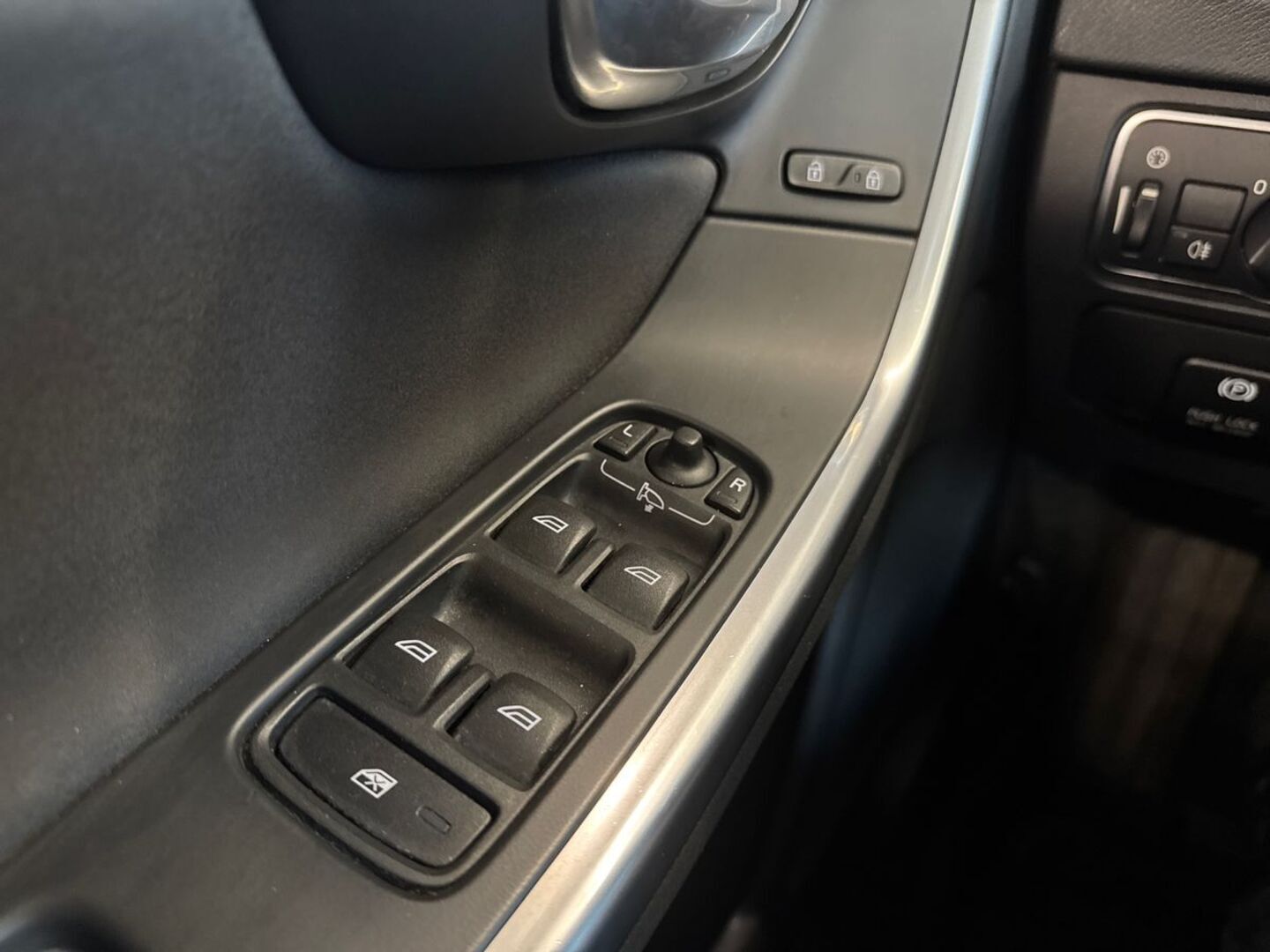 VOLVO S60 2014