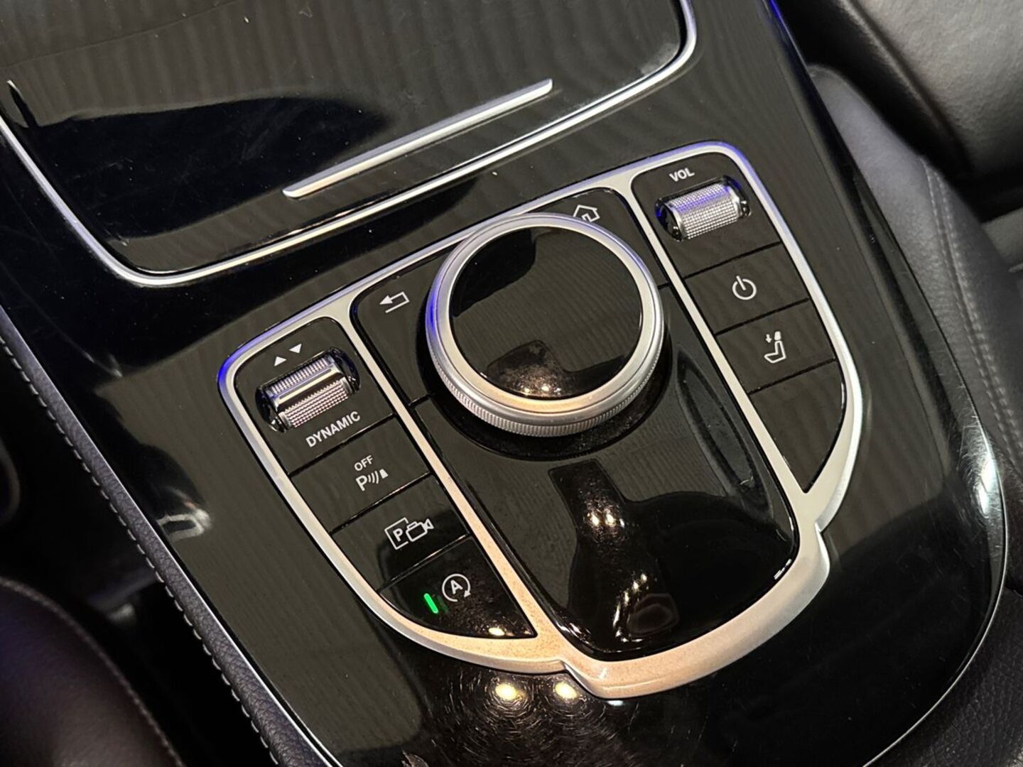 MERCEDES-BENZ E 2017