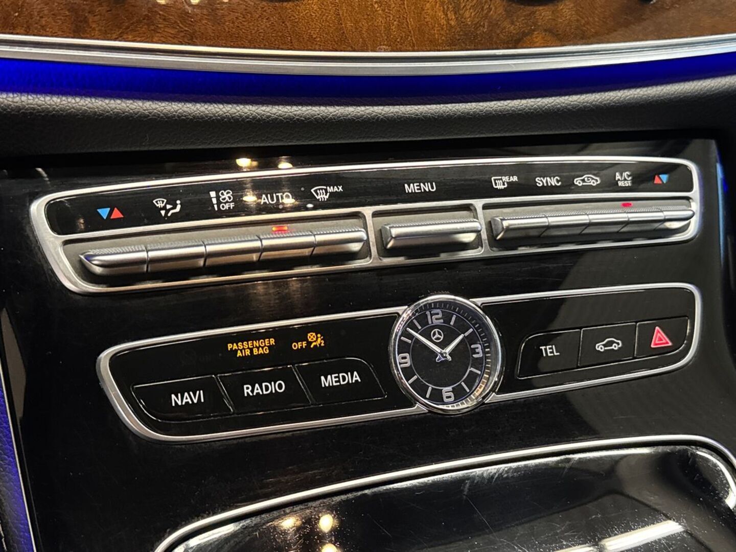 MERCEDES-BENZ E 2017