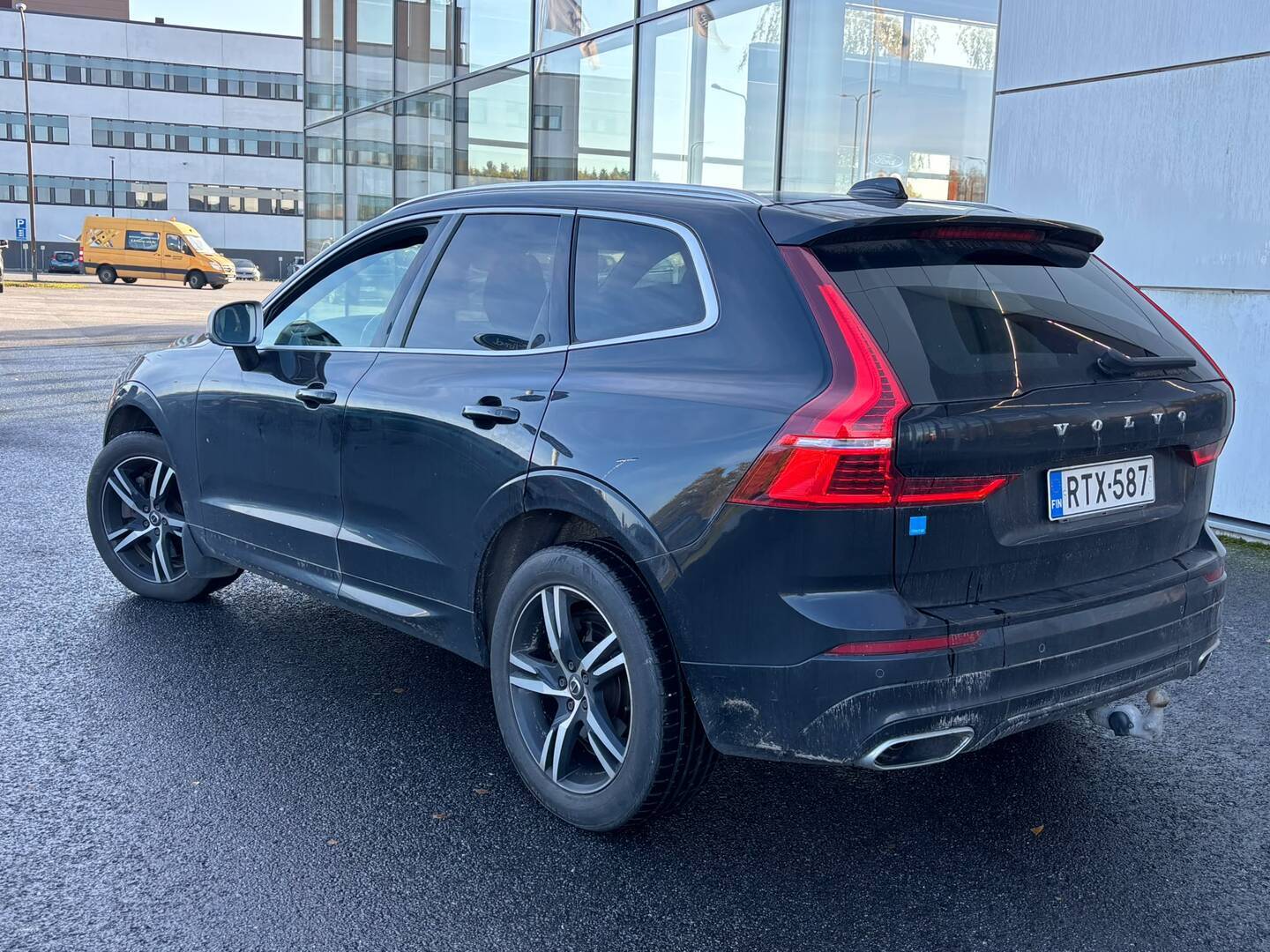 VOLVO XC60 4