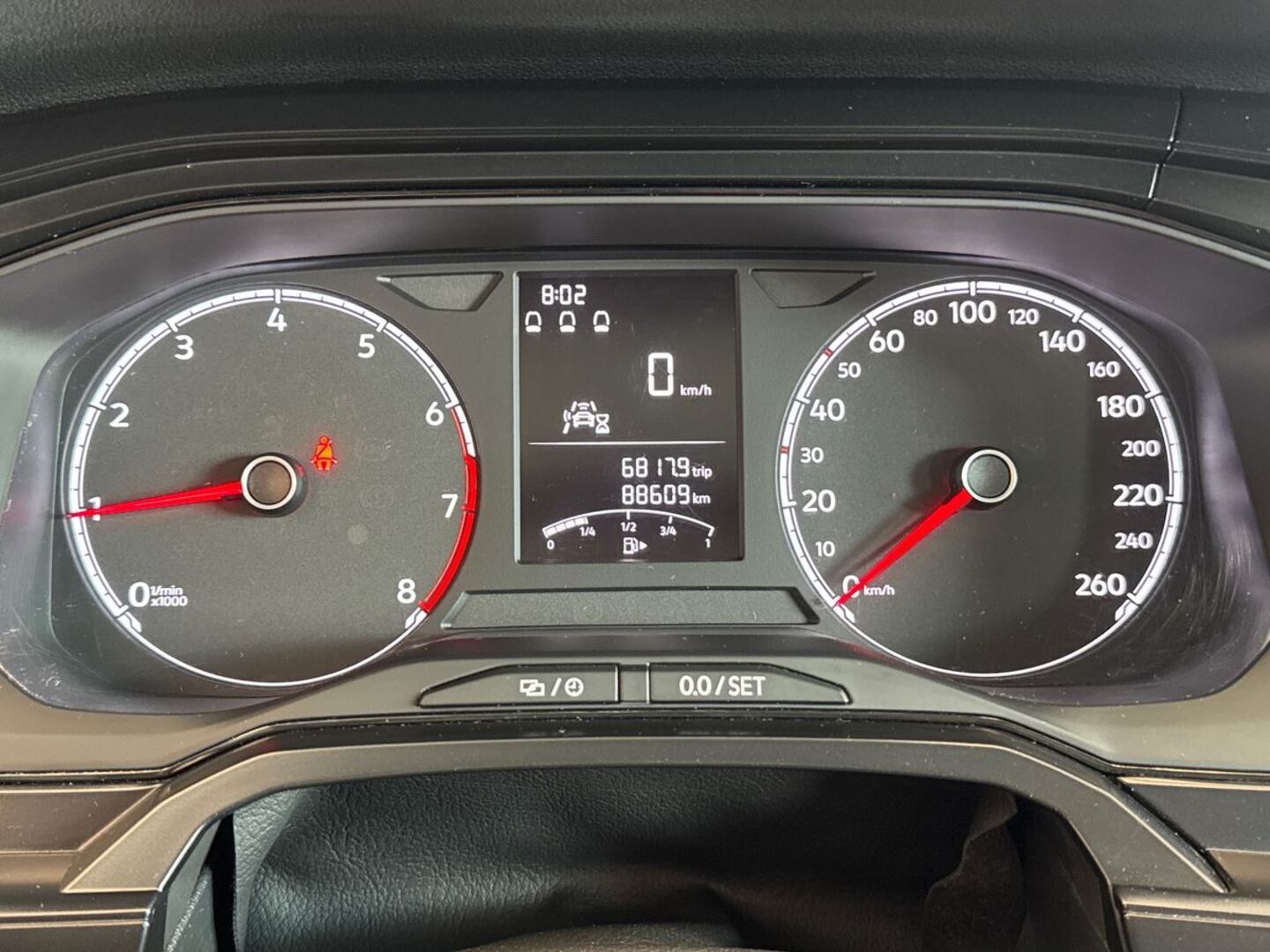VOLKSWAGEN Polo 18