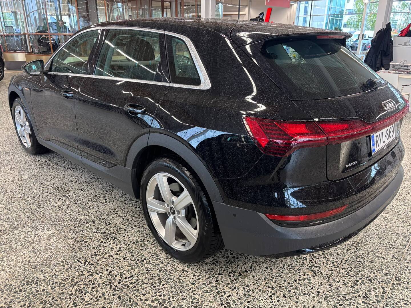 AUDI e-tron 2021