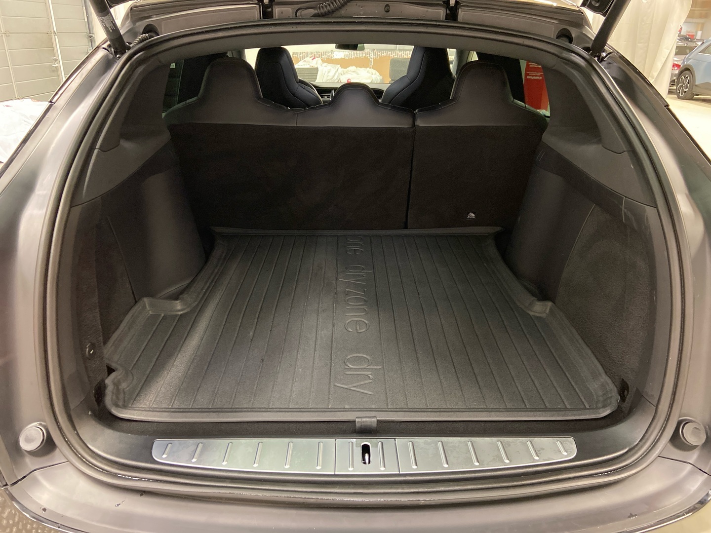 TESLA Model X 2018