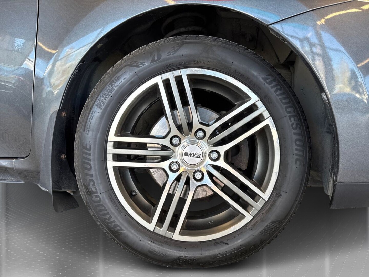 TOYOTA Auris 2009