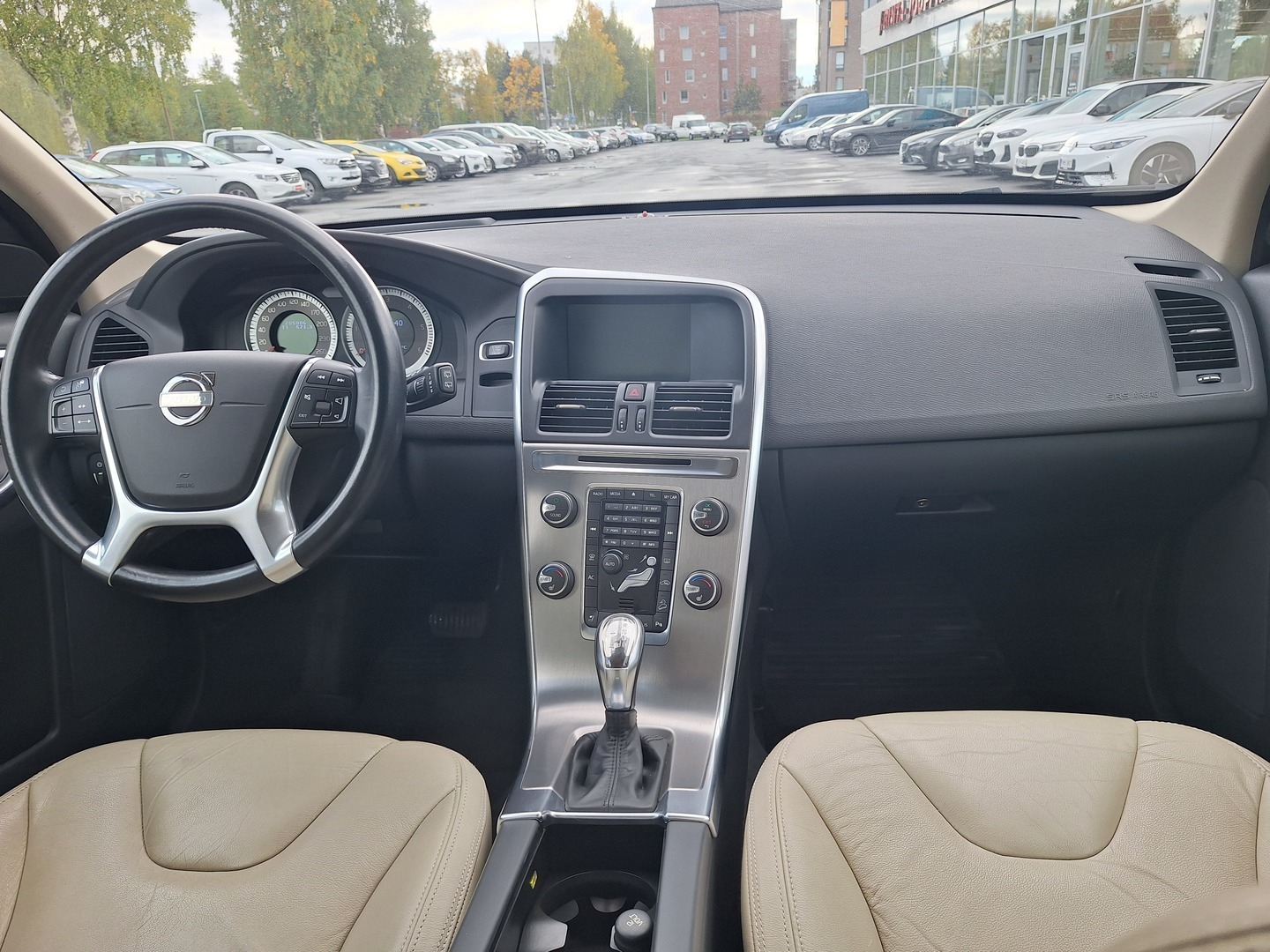 VOLVO XC60 13