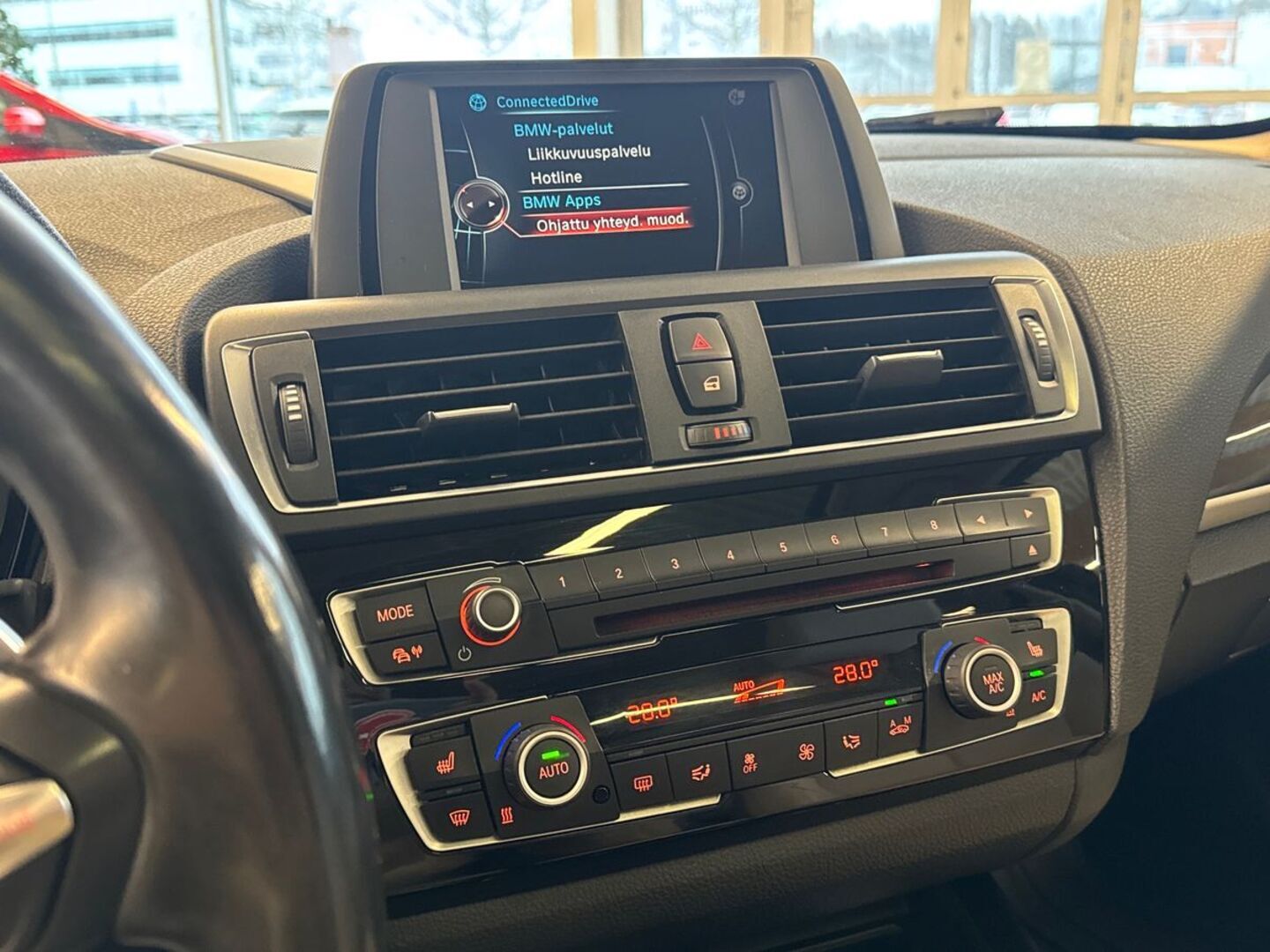 BMW 120 2016