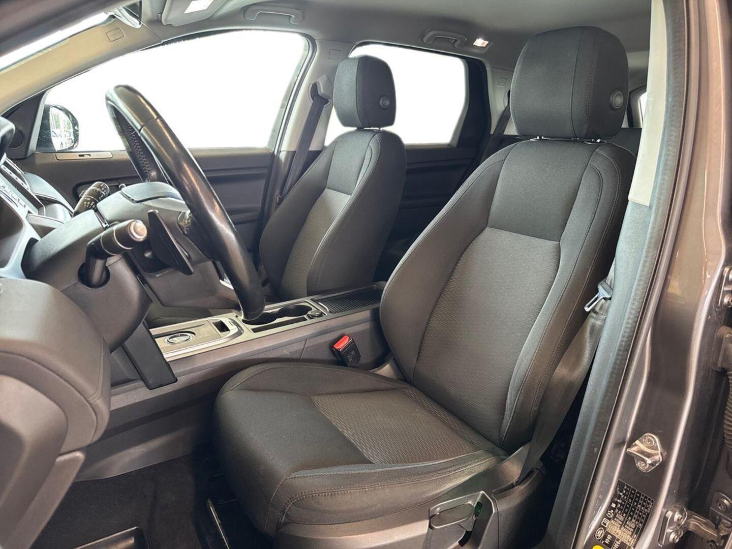 LAND ROVER Discovery Sport 2017