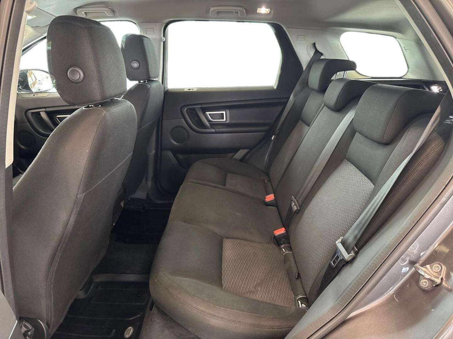 LAND ROVER Discovery Sport 2017