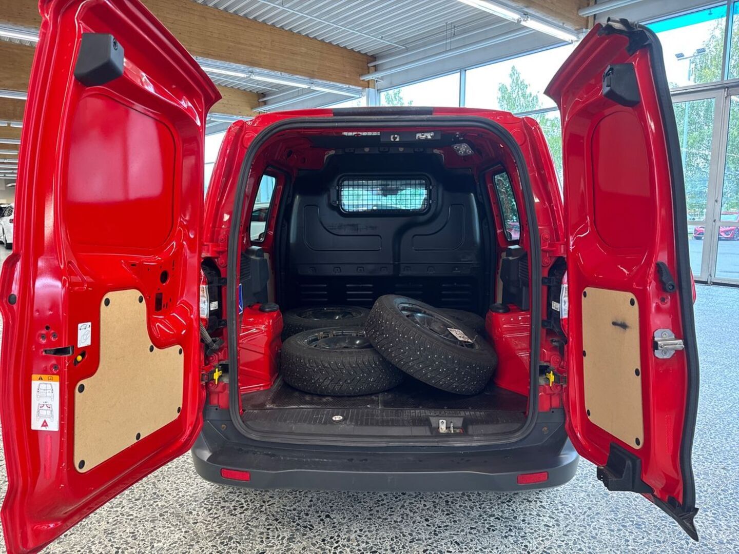 FORD Transit Courier 9