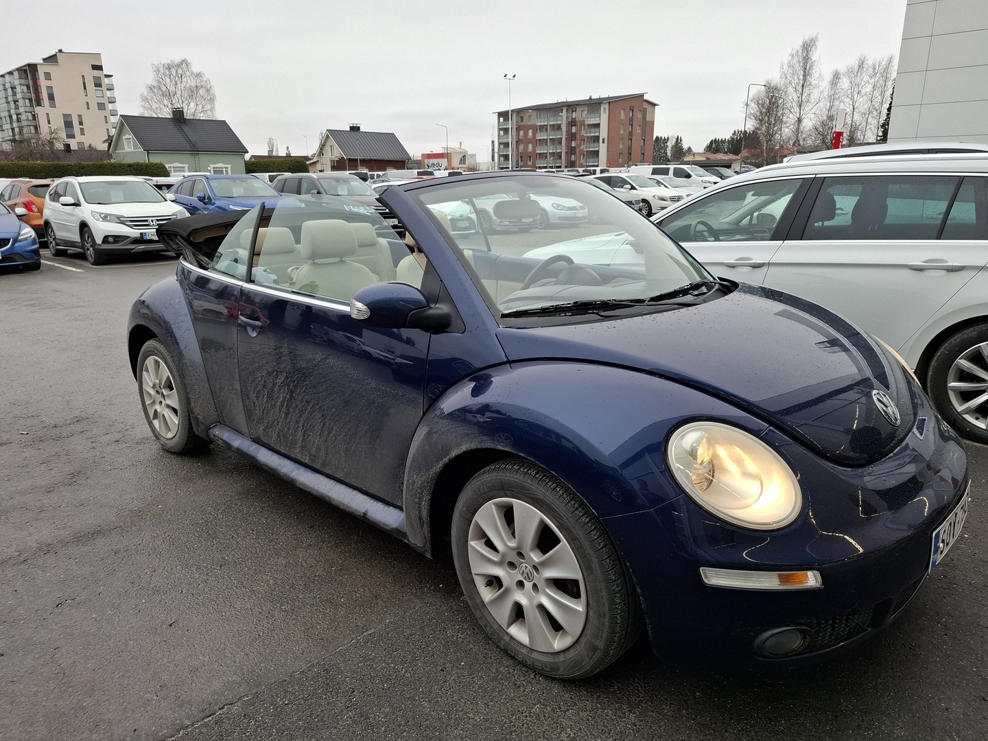 VOLKSWAGEN New Beetle 2007