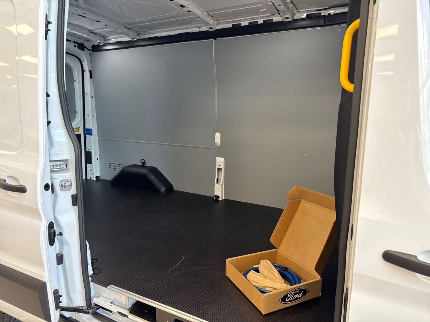 FORD Transit 4