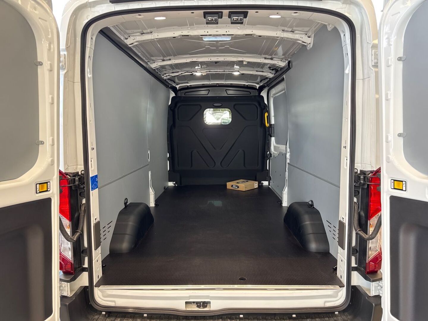 FORD Transit 7