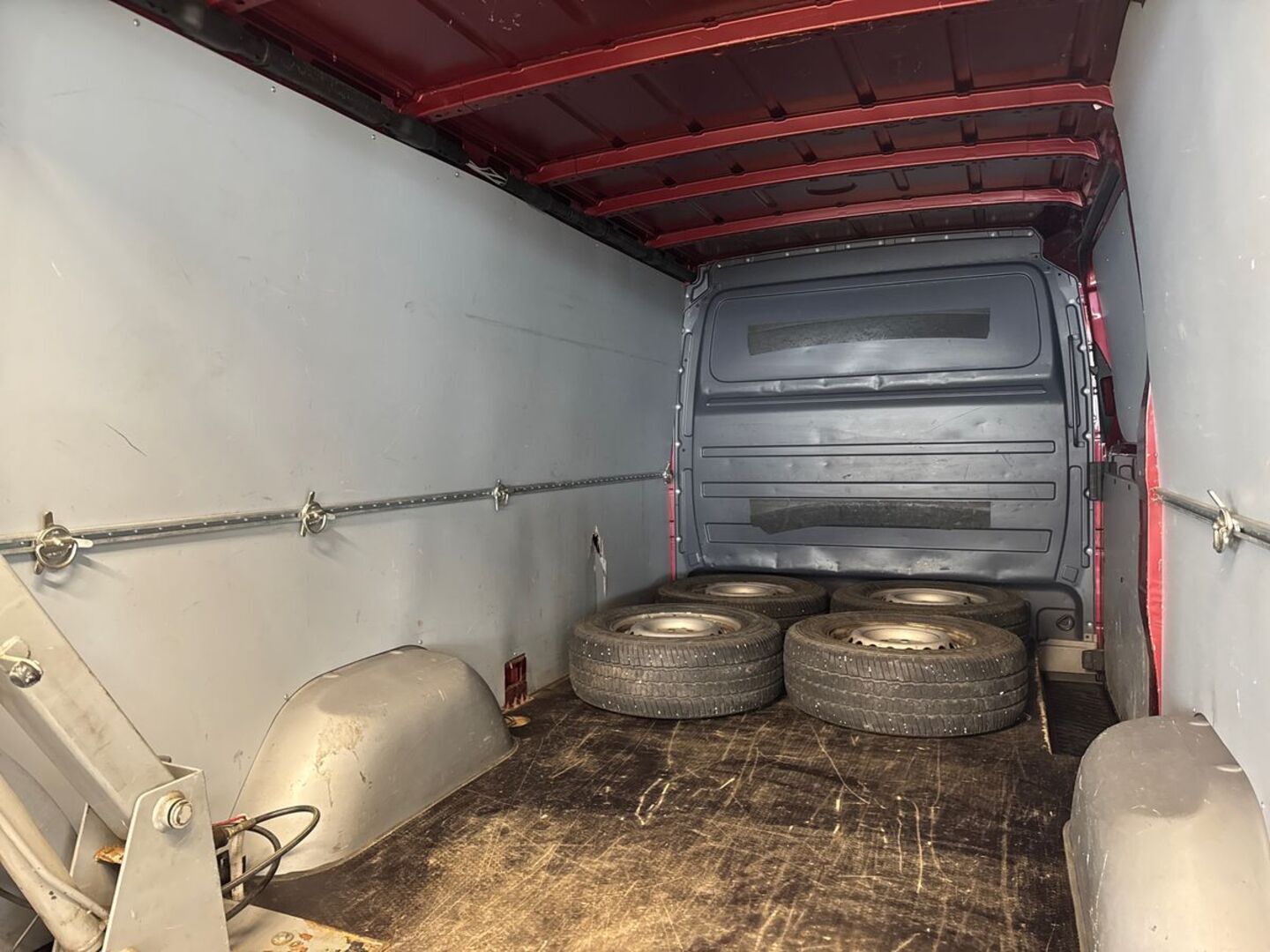 VOLKSWAGEN Crafter 2012