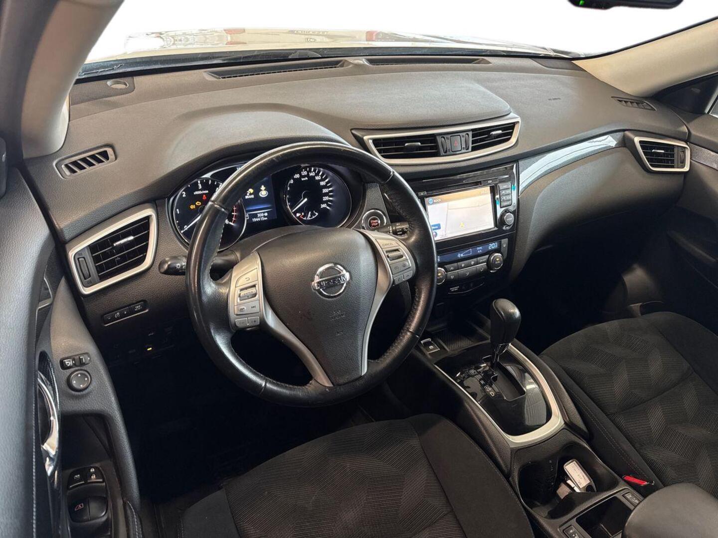 NISSAN X-Trail 7