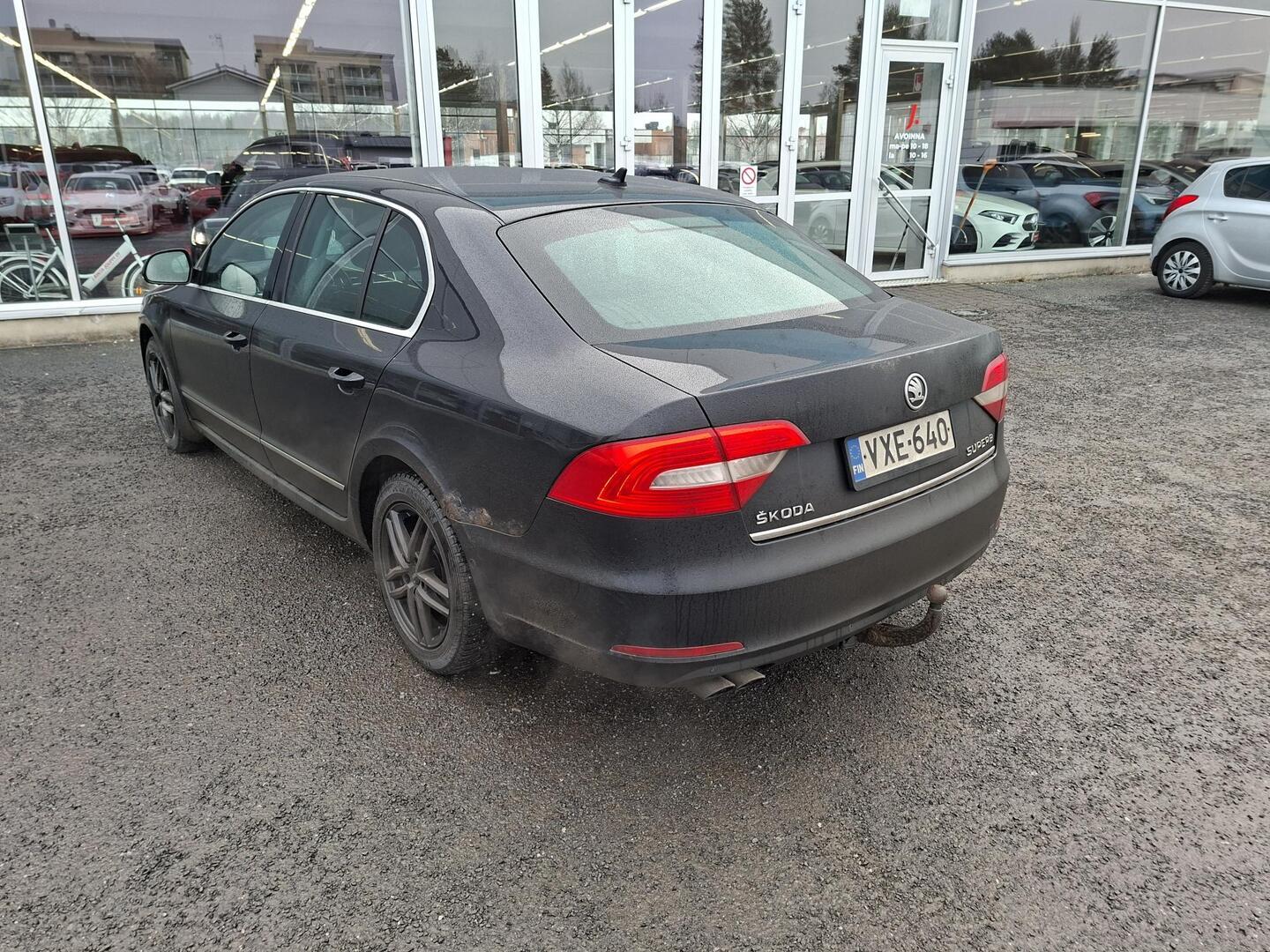 SKODA Superb 2013