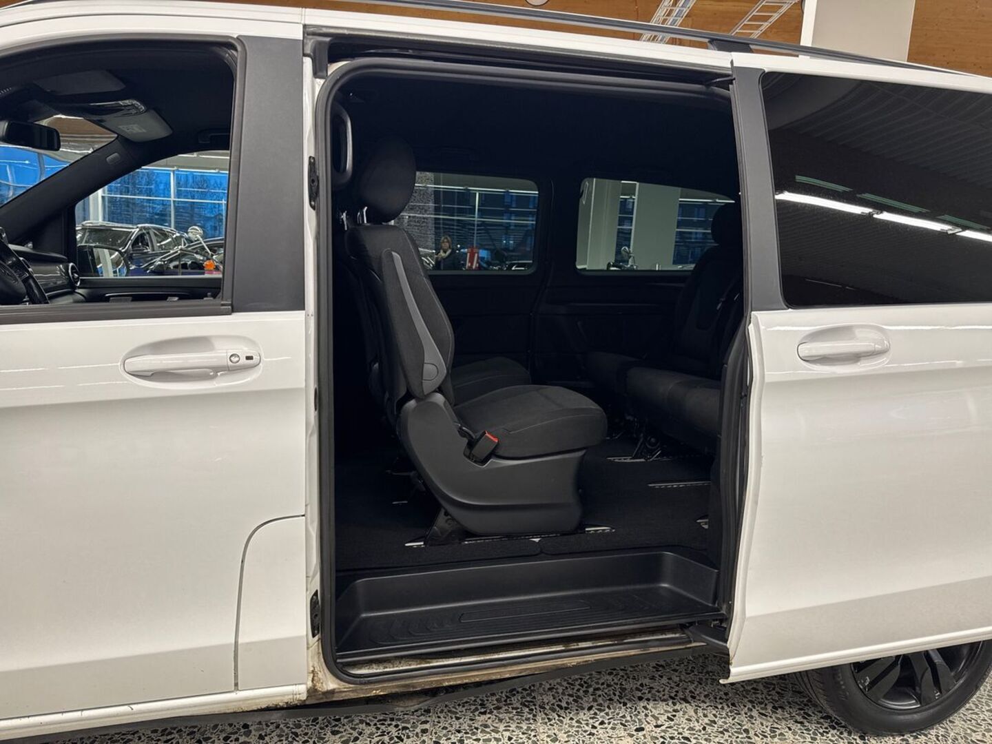 MERCEDES-BENZ V 2014