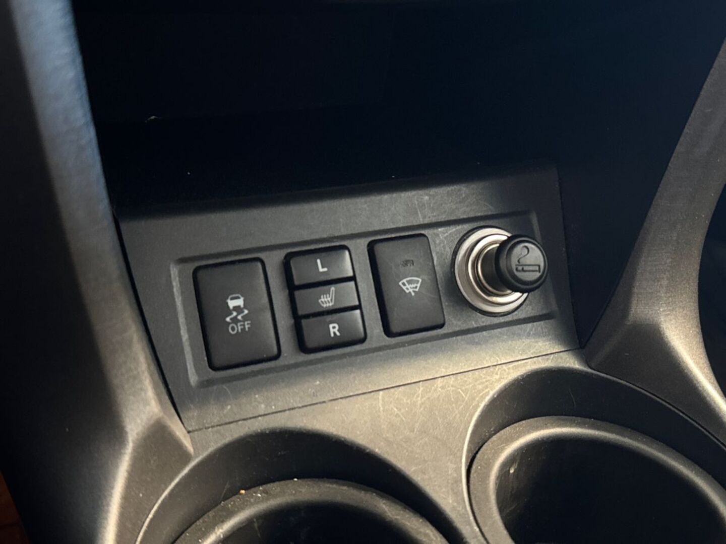 TOYOTA RAV4 33