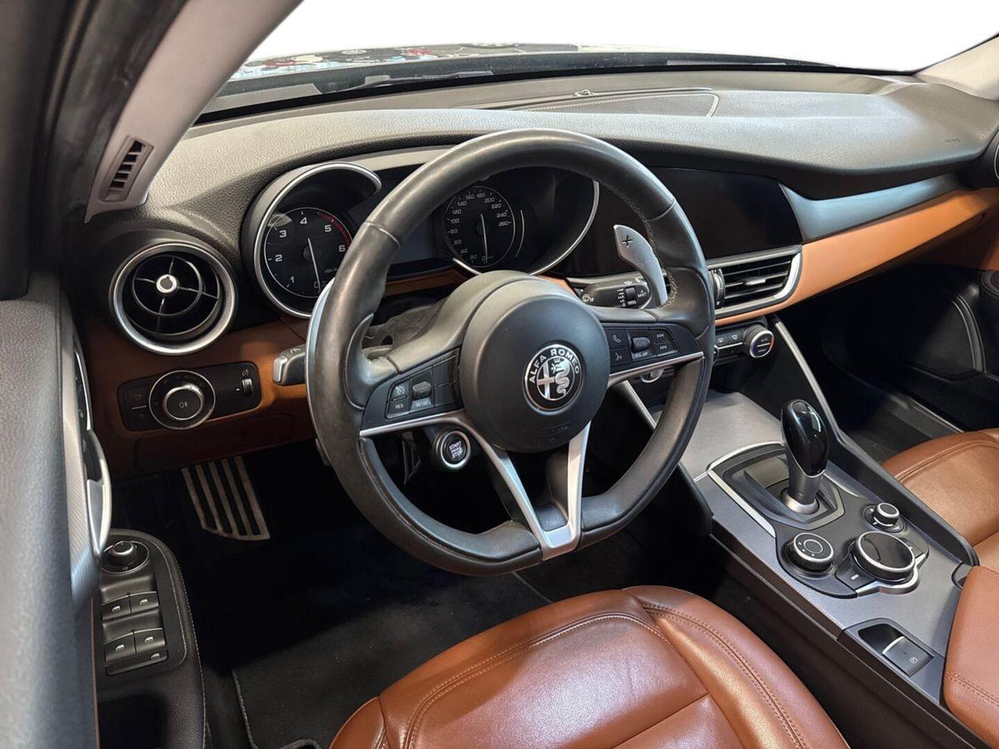 ALFA ROMEO Giulia 2017