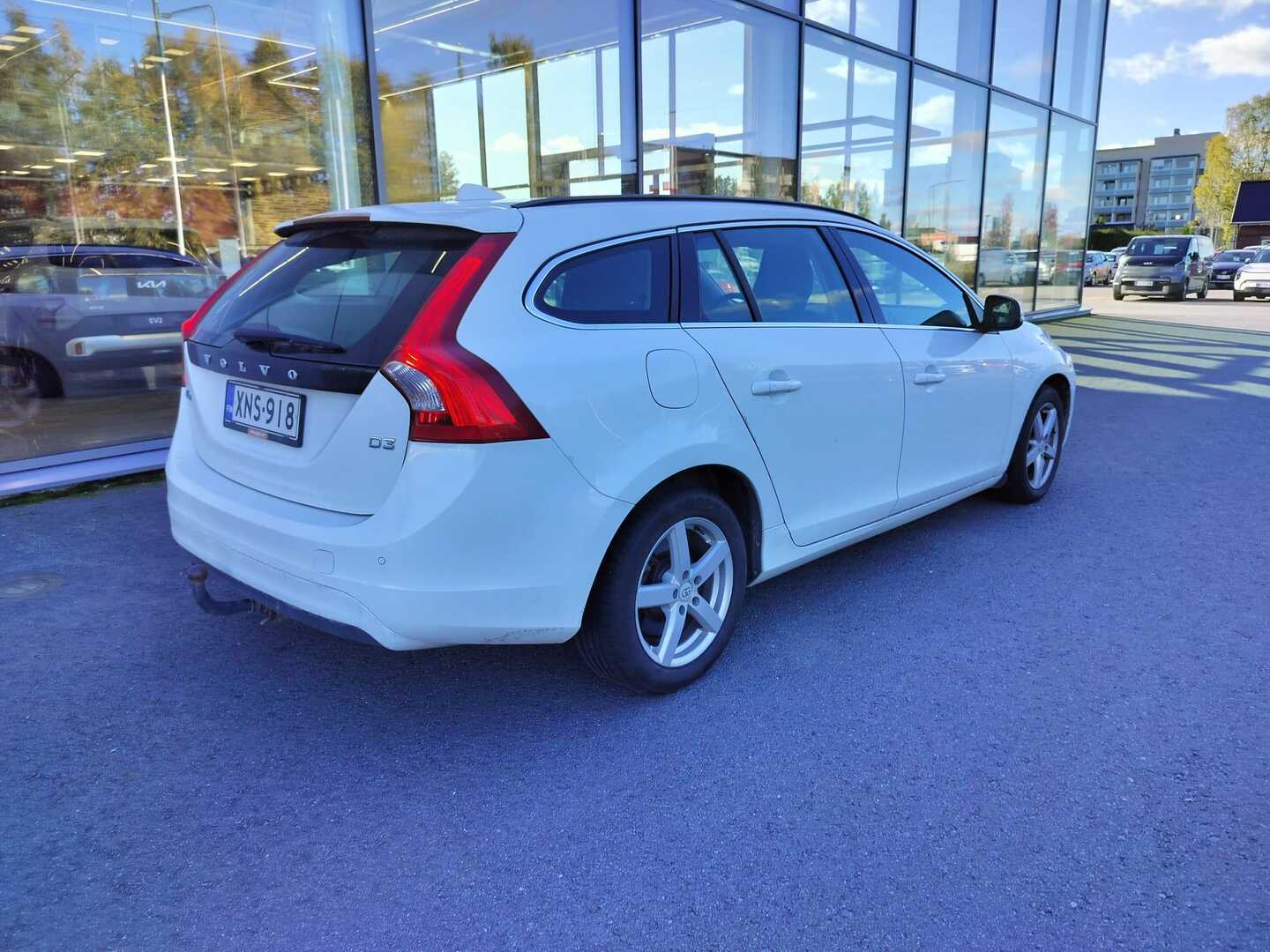 VOLVO V60 2016