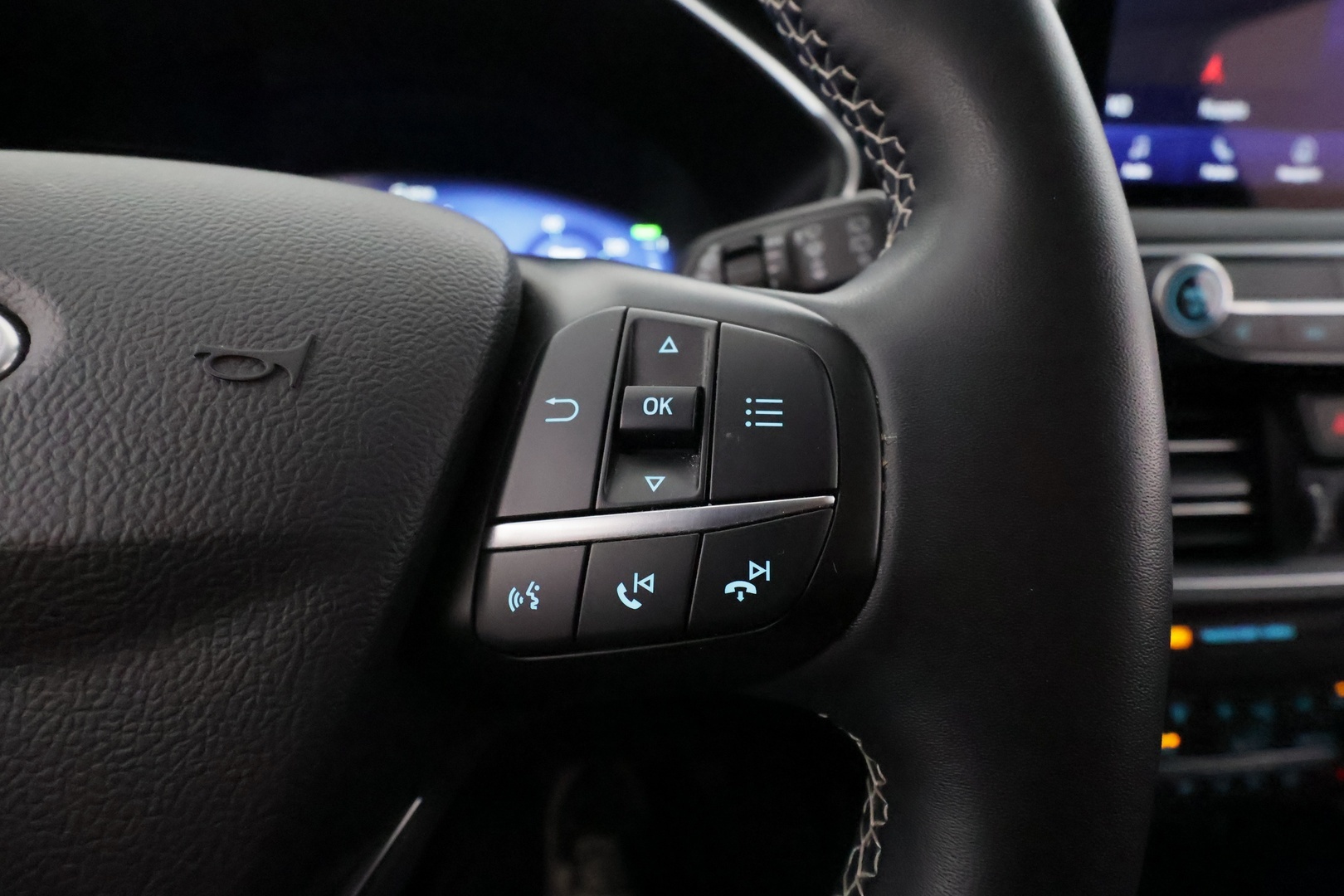 FORD Kuga 2021