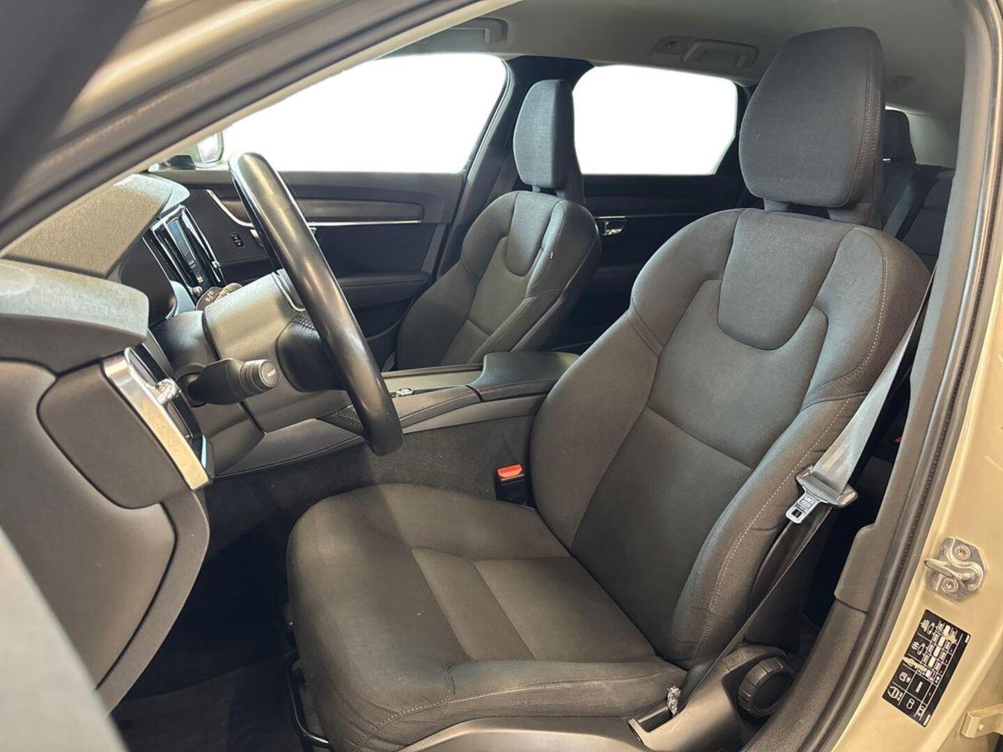 VOLVO V90 Cross Country 2019