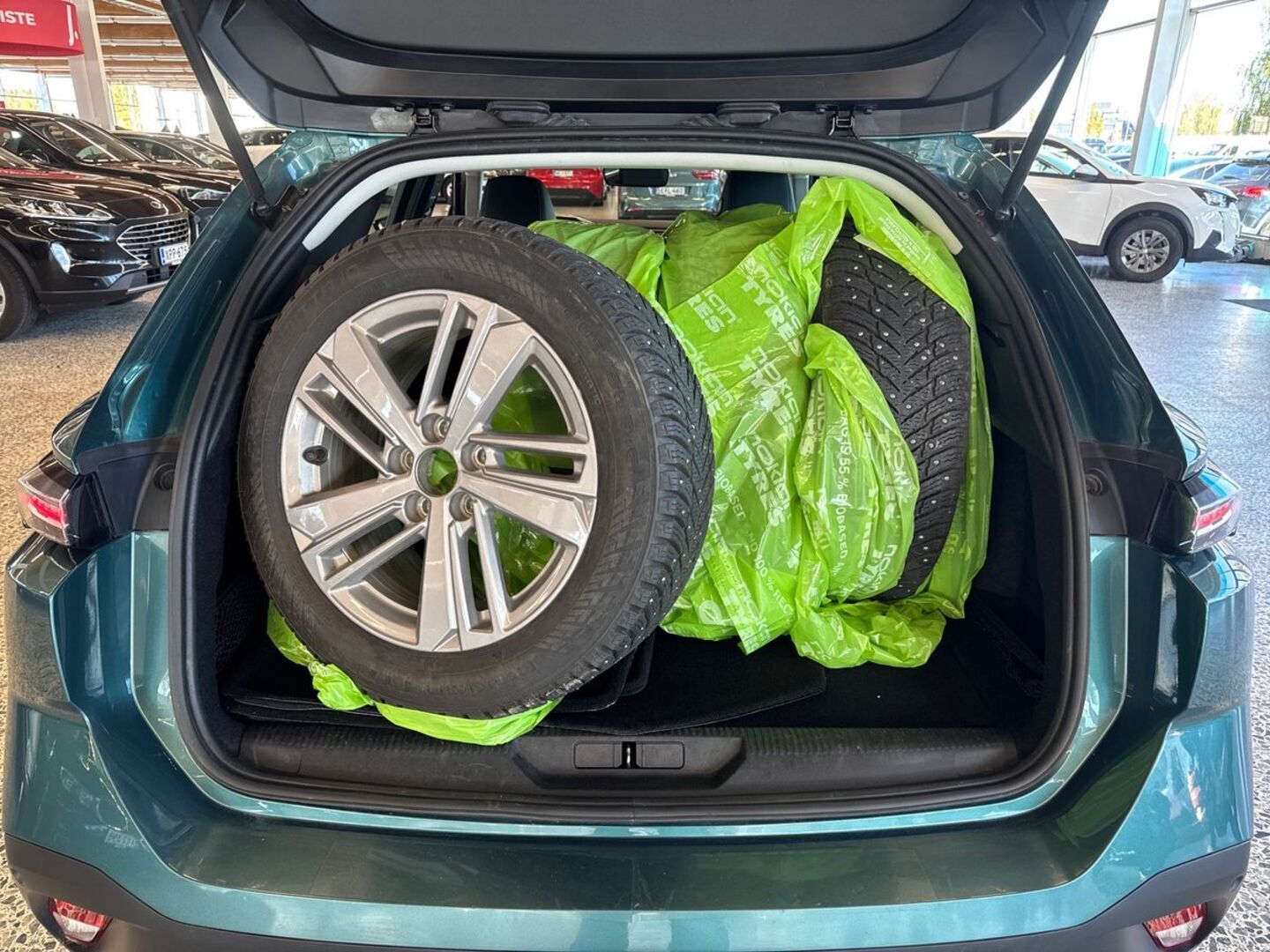 PEUGEOT 308 2023