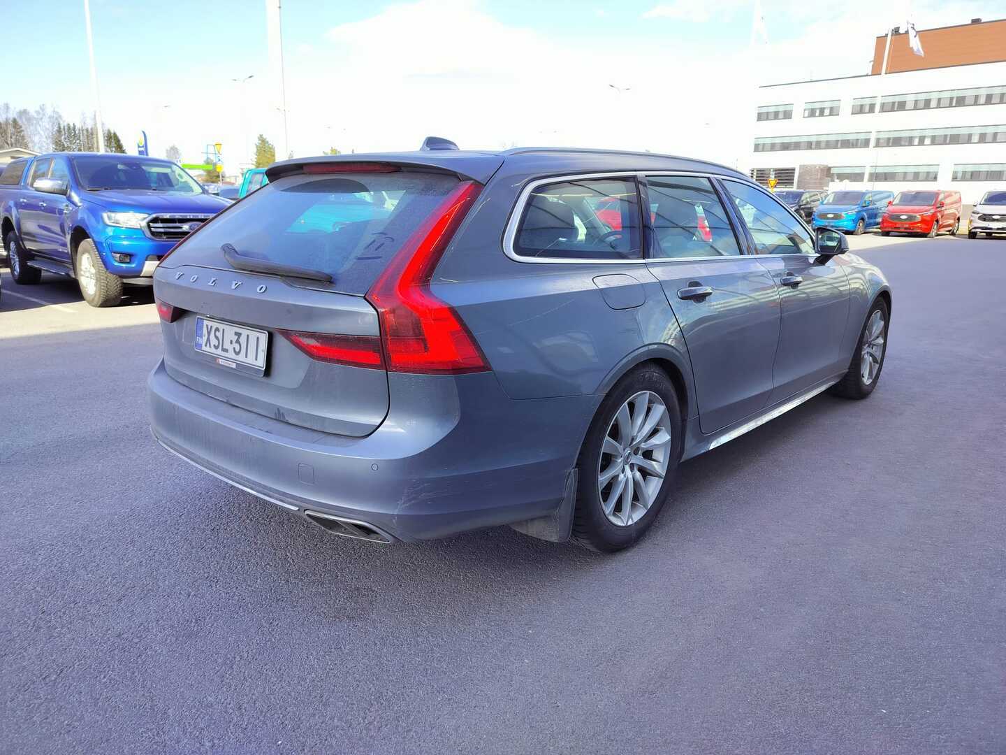 VOLVO V90 2019