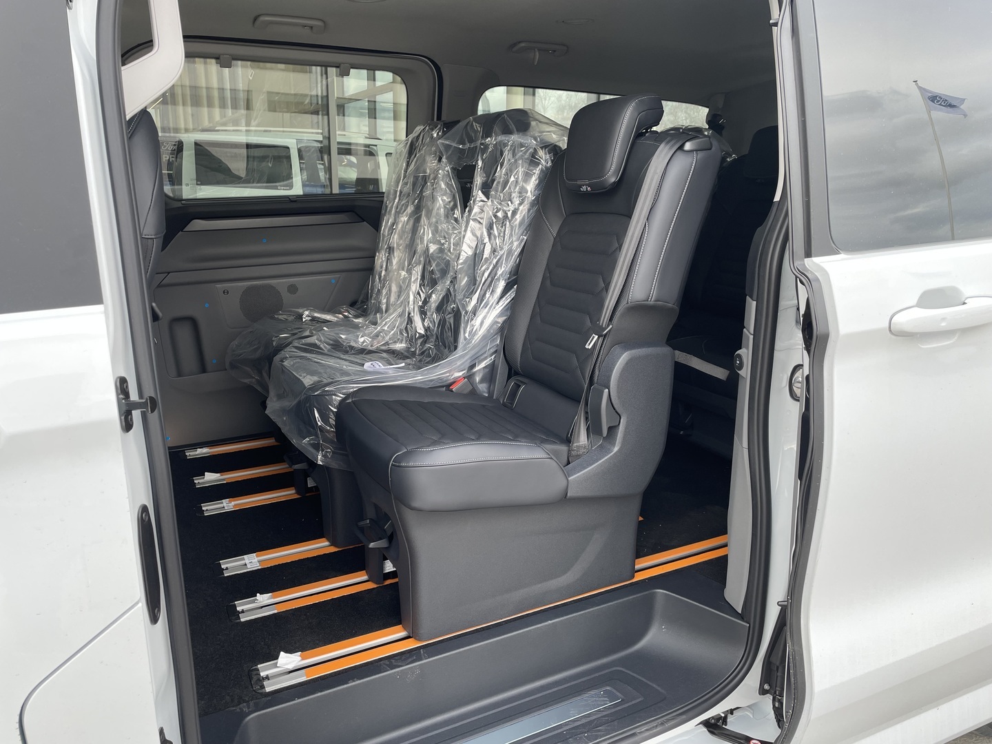 FORD Tourneo Custom 2026