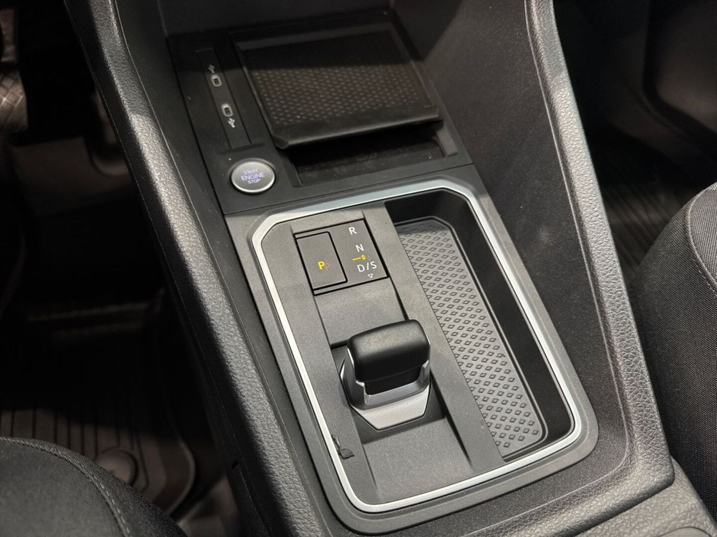 FORD Transit Connect 16