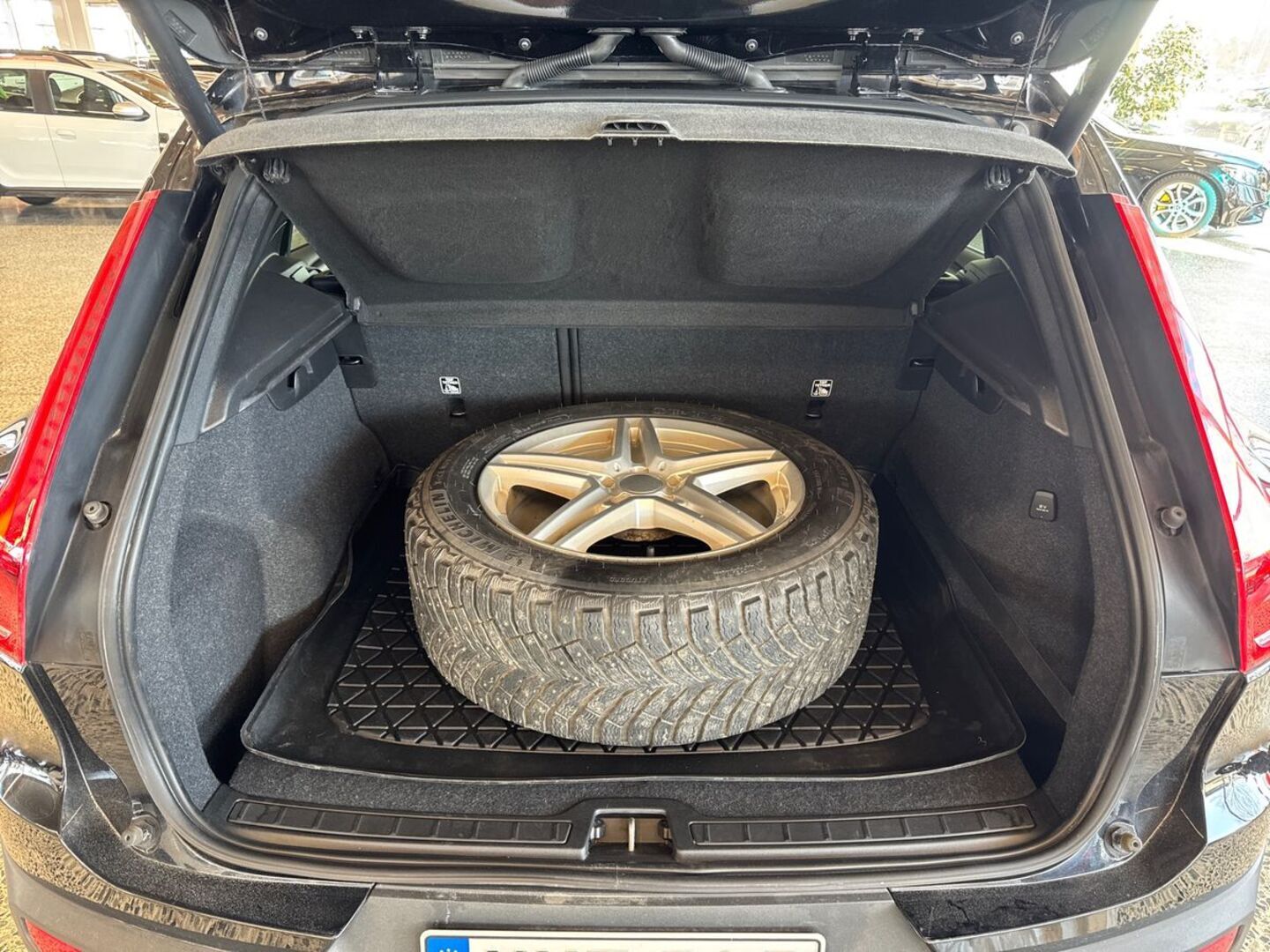 VOLVO XC40 2019