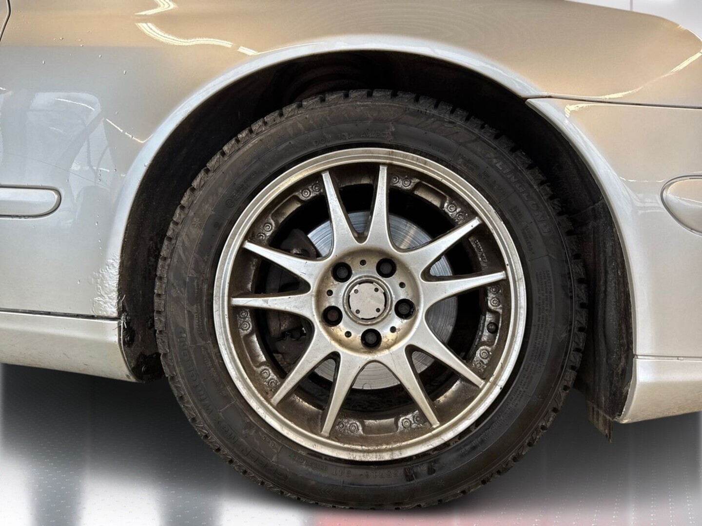 MERCEDES-BENZ C 2004