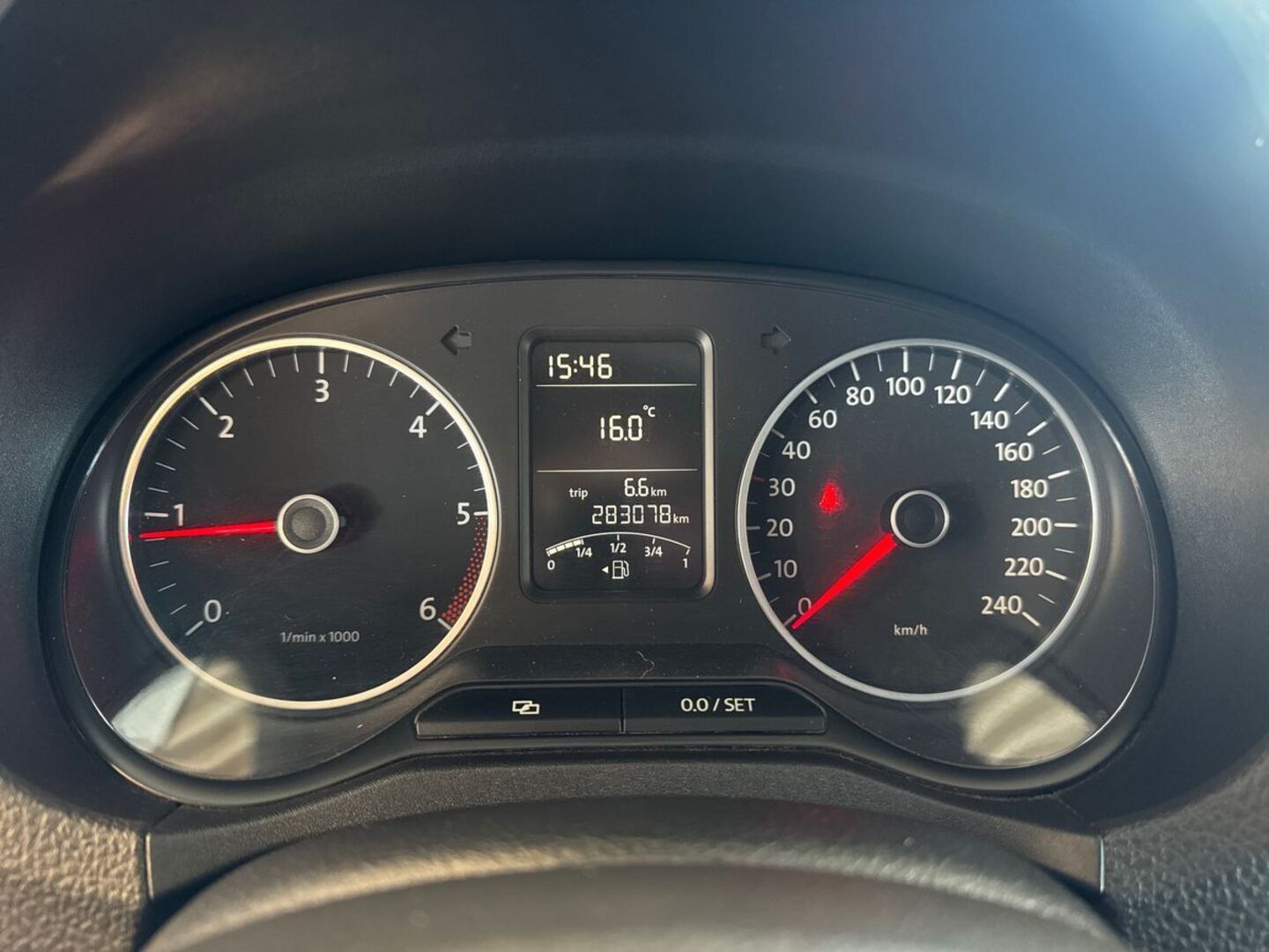 VOLKSWAGEN Amarok 2011