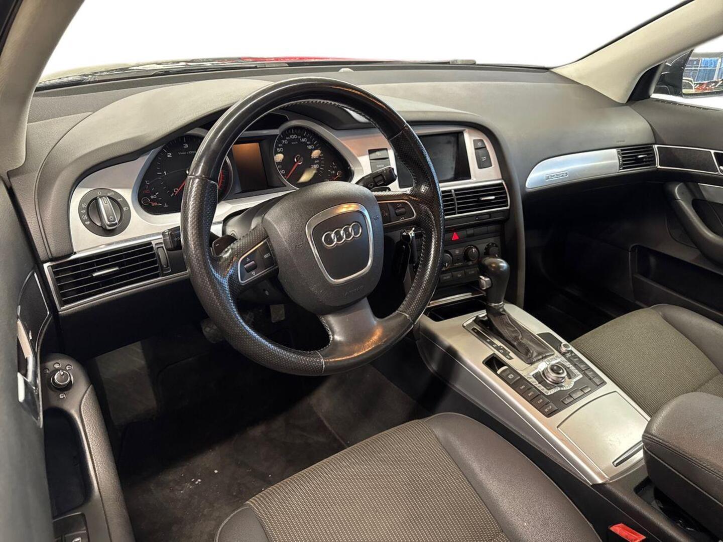 AUDI A6 allroad quattro 2011