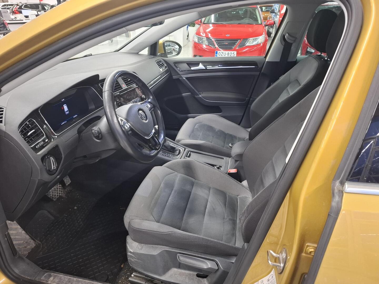 VOLKSWAGEN Golf 2018