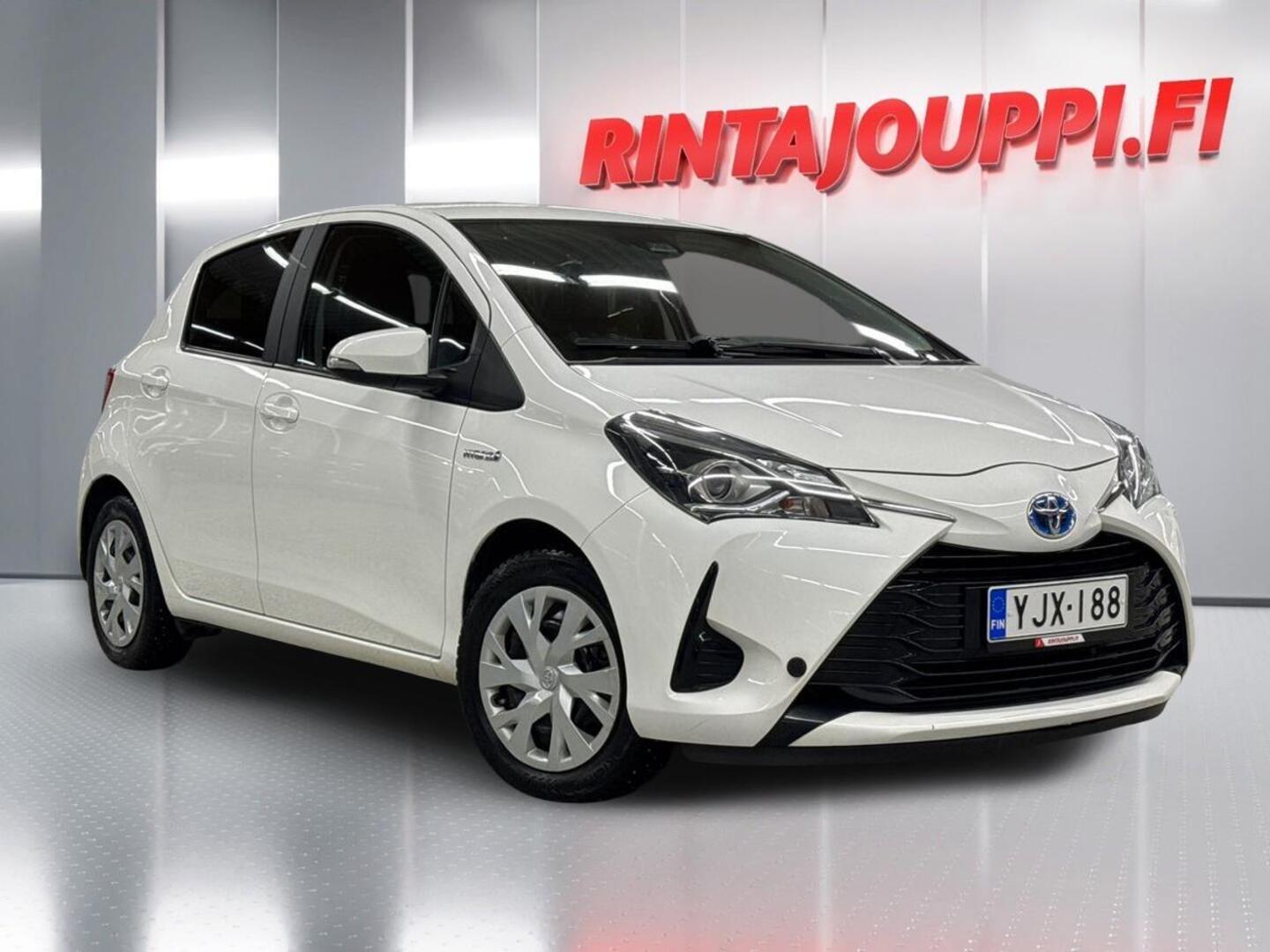 TOYOTA Yaris 2018