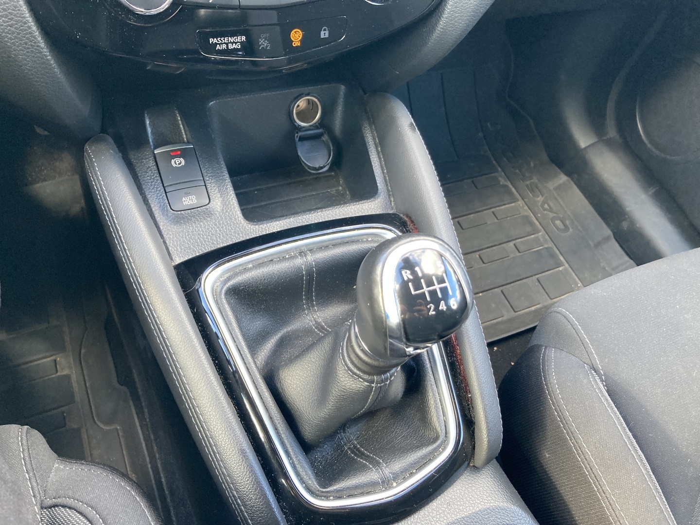 NISSAN Qashqai 15