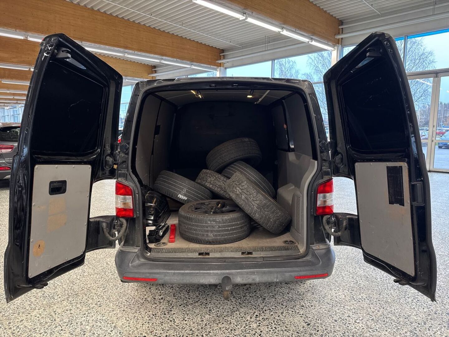 VOLKSWAGEN Transporter 2012