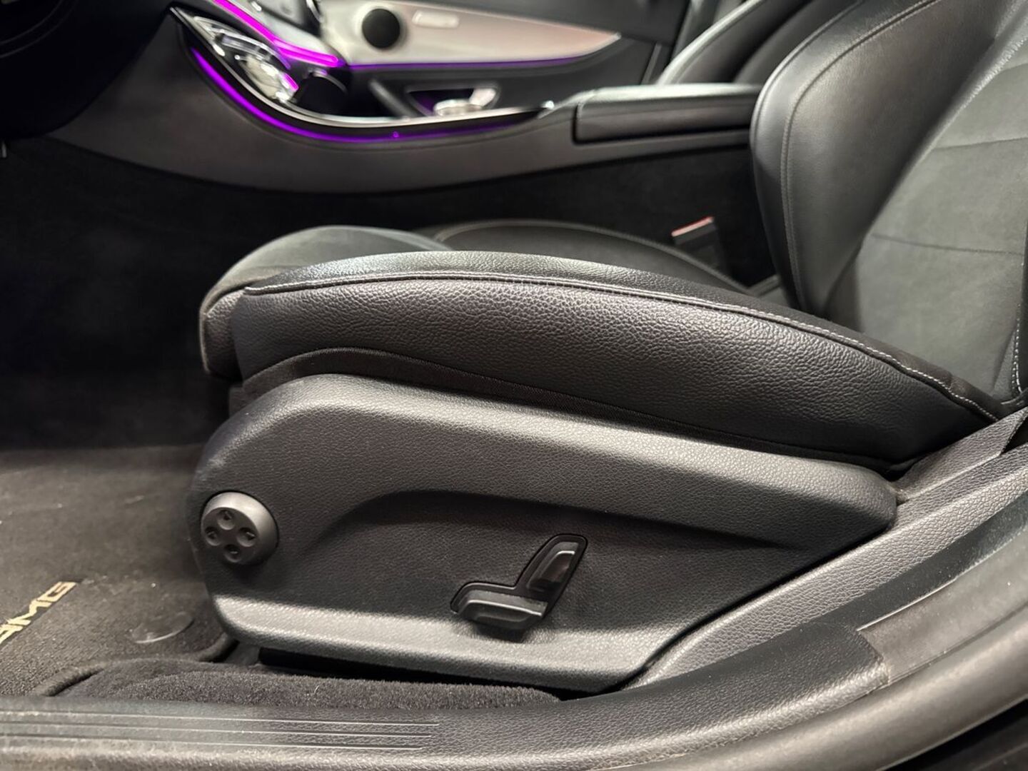 MERCEDES-BENZ E 2016