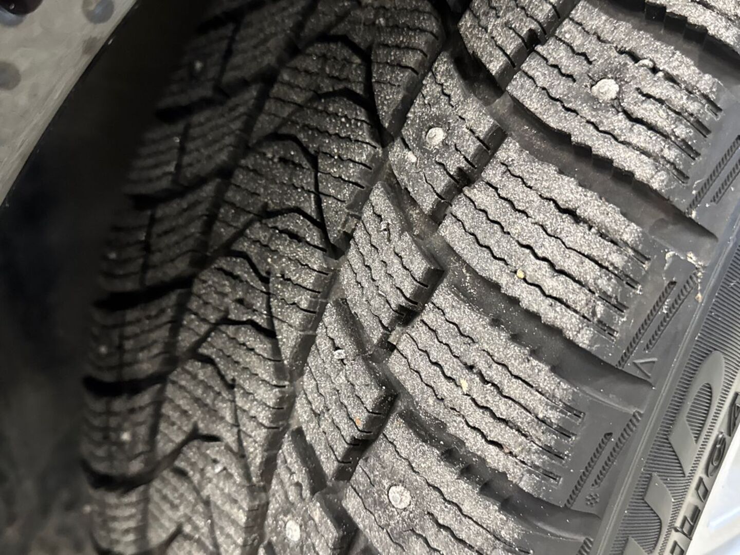 MERCEDES-BENZ E 2016