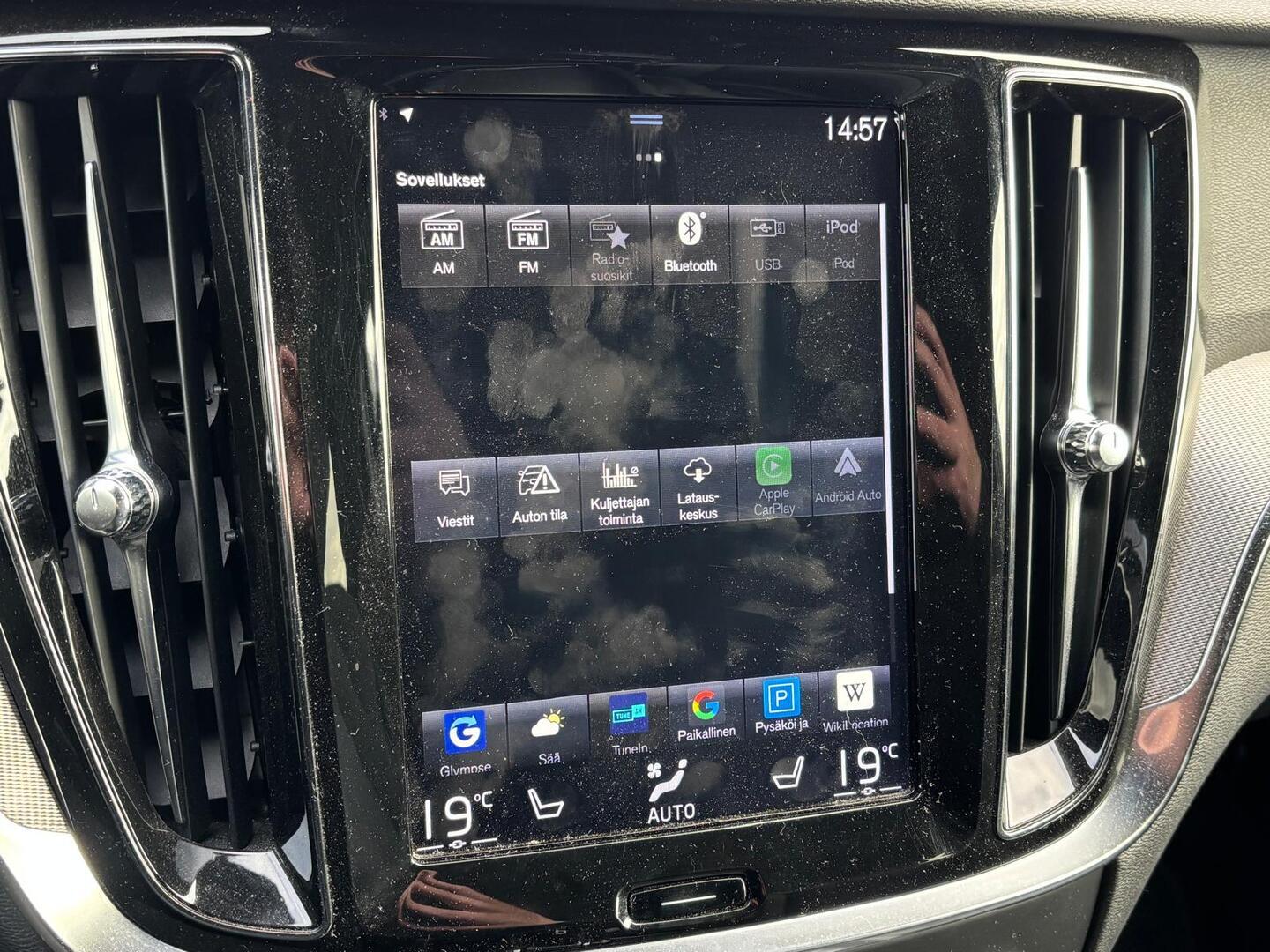 VOLVO V60 2019