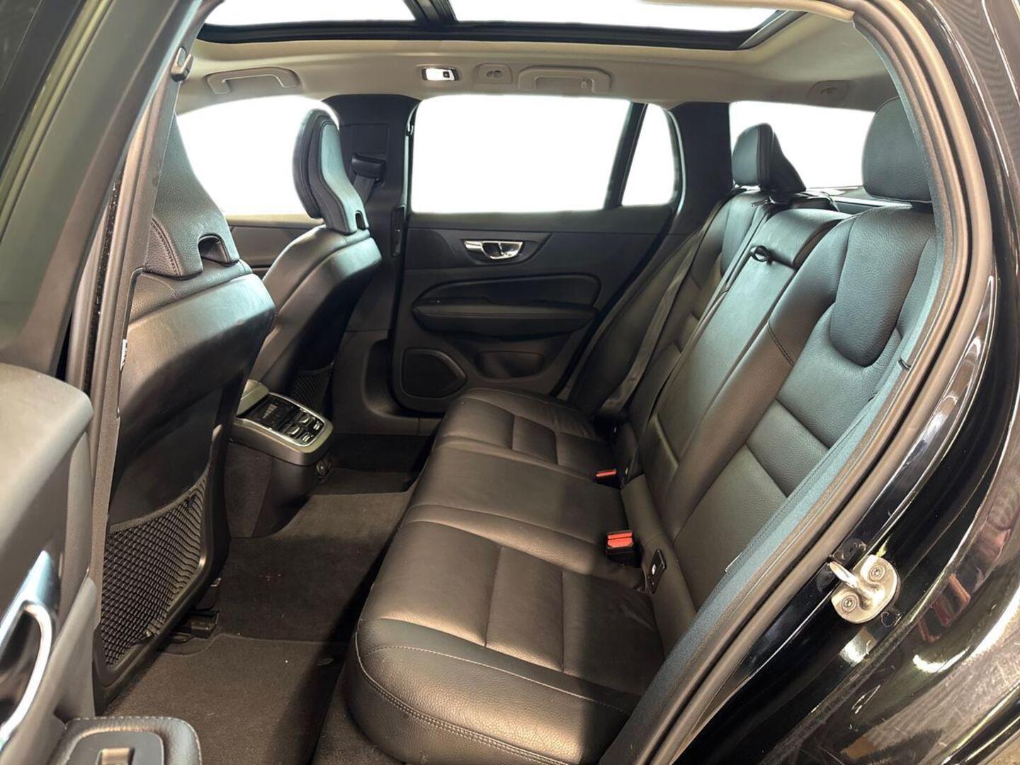 VOLVO V60 Cross Country 2022